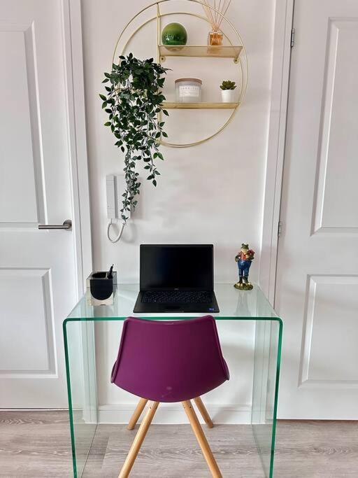 Central Derby Urban 2 Bedroom Flat - An Oasis Of Elegance! Free Parking And Wifi Suitable For Families And Professionals Buitenkant foto
