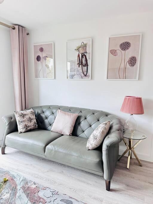 Central Derby Urban 2 Bedroom Flat - An Oasis Of Elegance! Free Parking And Wifi Suitable For Families And Professionals Buitenkant foto